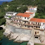Apartmán Seaside Secluded Cove Pobij, Hvar - 9704 *